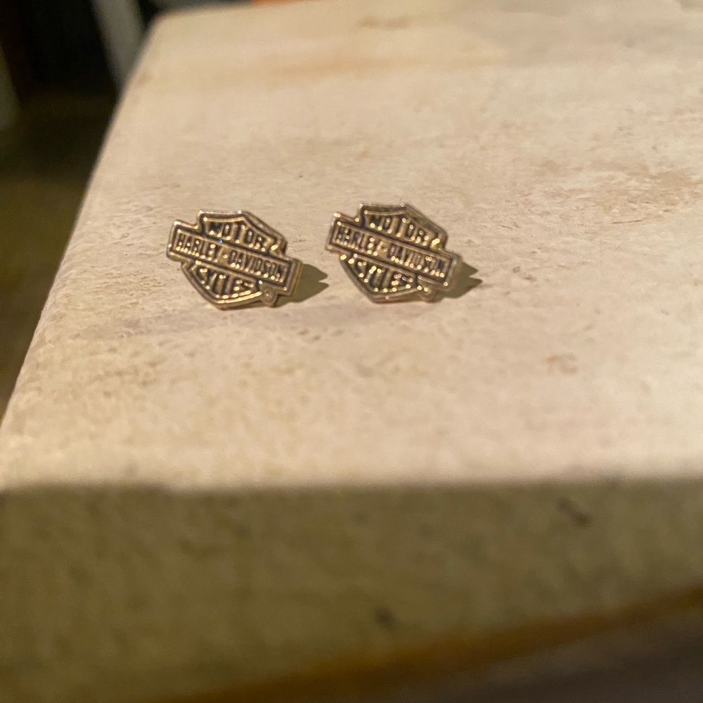 Ear rings